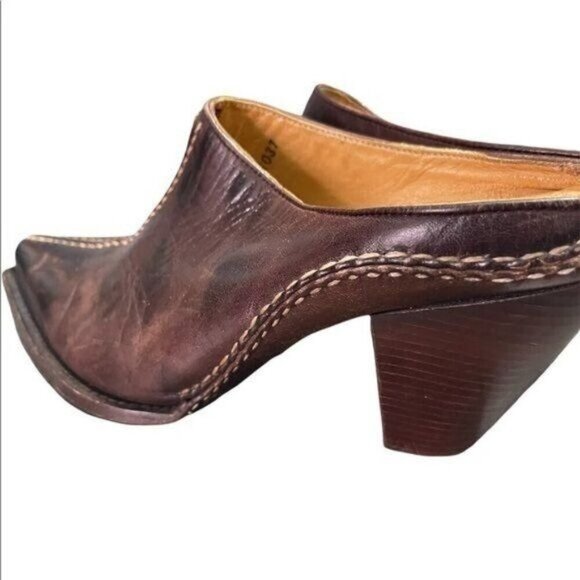 Charlie 1 Horse Brown Distressed Leather Heels Mules Size 7 Cowboy Western - Picture 5 of 10